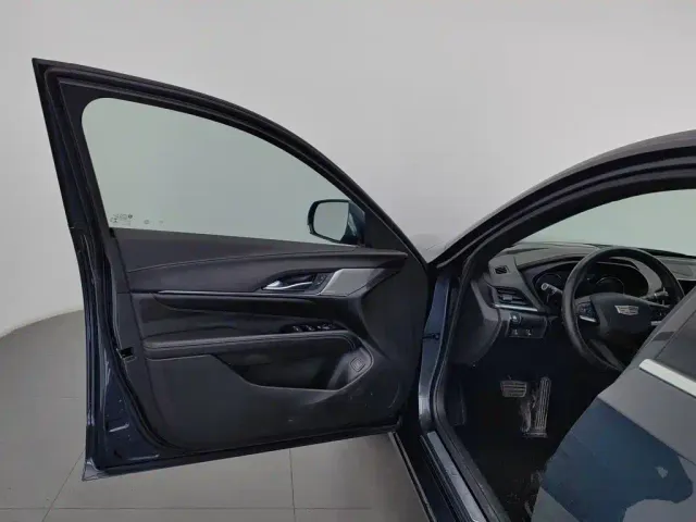 Cadillac CT4 — Фото автомобиля 8