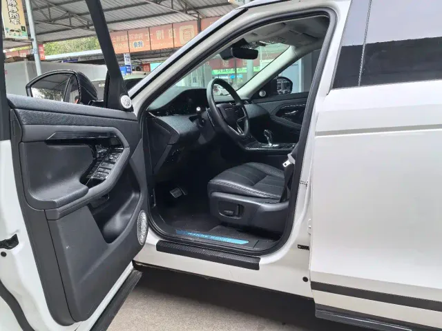 Land Rover Range Rover Evoque — Фото автомобиля 9