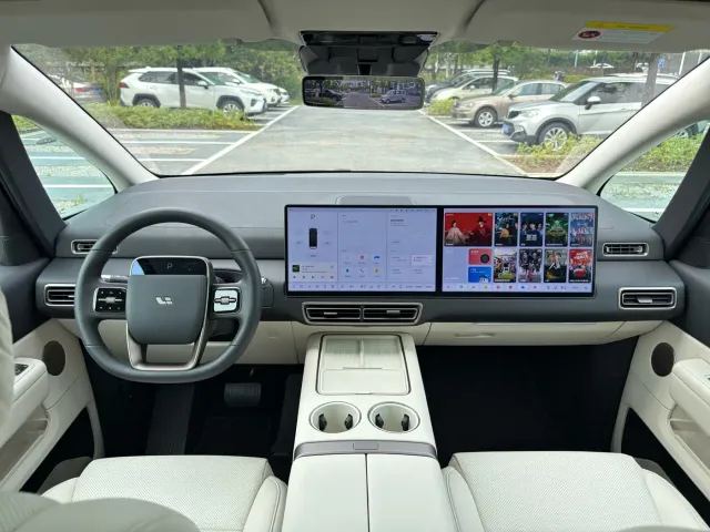 Li Auto MEGA — Фото автомобиля 24