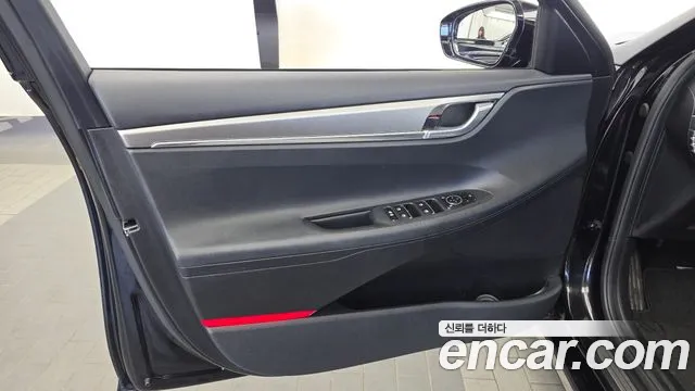 Hyundai Grandeur New — Фото автомобиля 13