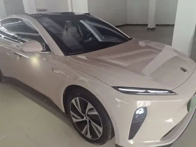 Nio ET5 — Фото автомобиля 13
