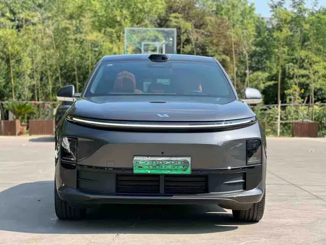 Li Auto L6 — Фото автомобиля 2