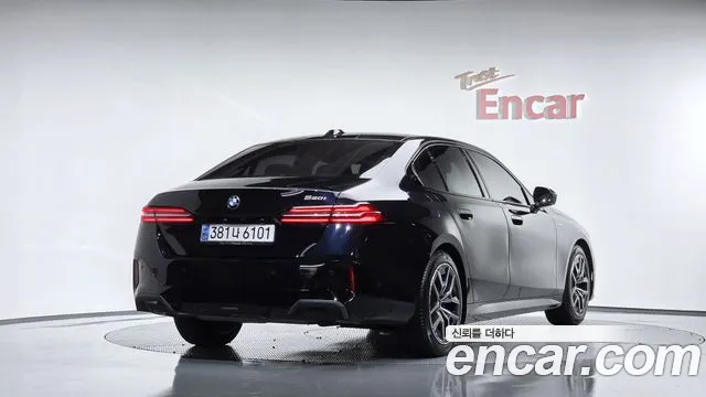 Фотография автомобиля — BMW 5 Series G60