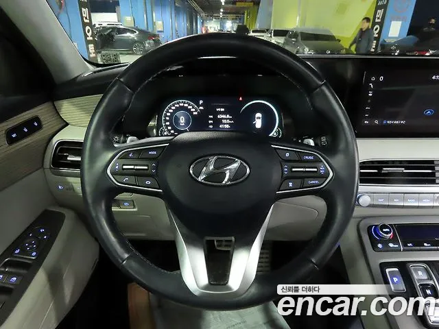 Hyundai Palisade Palisade Дизель 2.2 2WD — Фото автомобиля 16