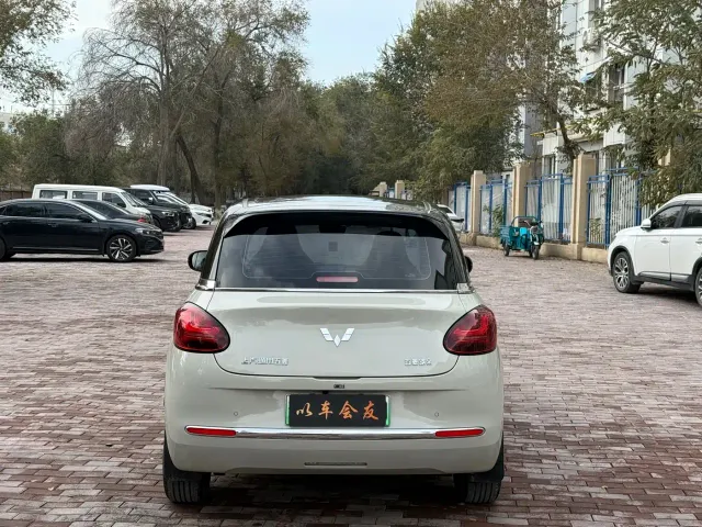 Wuling Bingo — Фото автомобиля 9