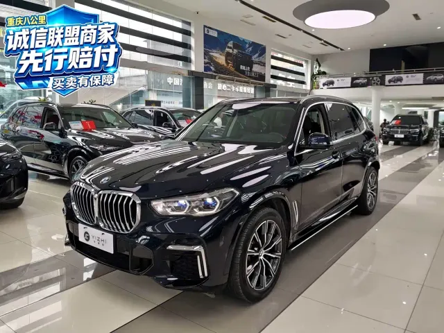 Фотография автомобиля — BMW X5