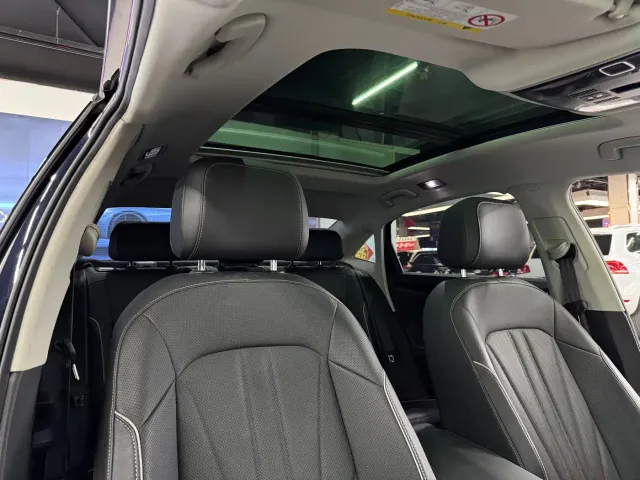 Volkswagen Passat — Фото автомобиля 11