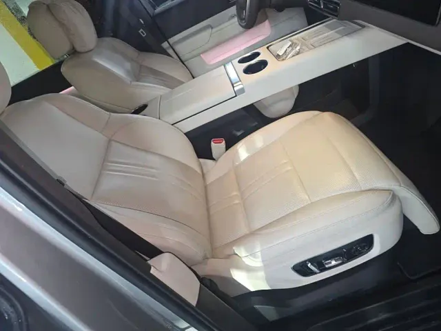 Li Auto MEGA — Фото автомобиля 24
