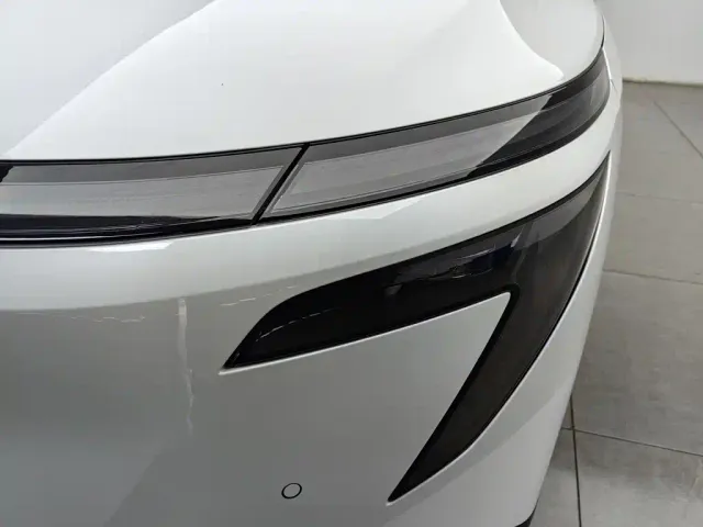 Nissan N7 — Фото автомобиля 7