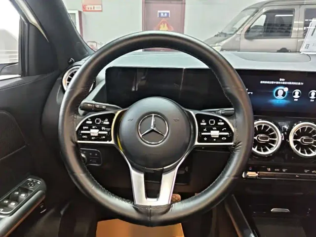 Mercedes-Benz GLA-Class — Фото автомобиля 10