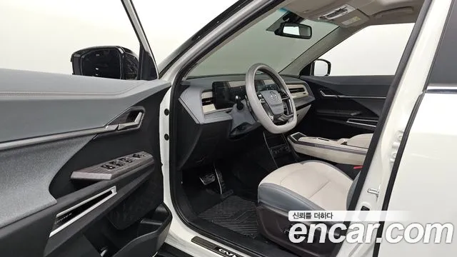 KG_Mobility_Ssangyong Torres Torres EVX — Фото автомобиля 2