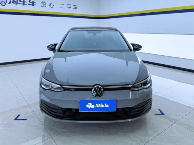 Volkswagen Golf — Фото автомобиля 2