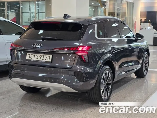 Audi Q3 FJ — Фото автомобиля 2