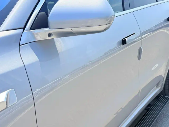 Li Auto L8 — Фото автомобиля 19