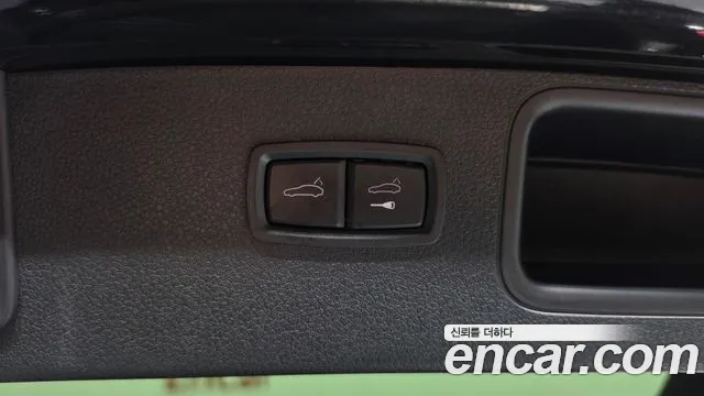 Porsche Macan — Фото автомобиля 20