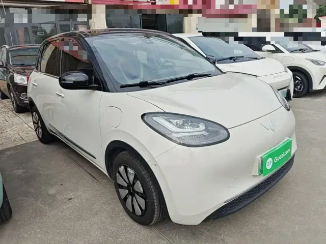 Wuling Bingo — Фото автомобиля 3