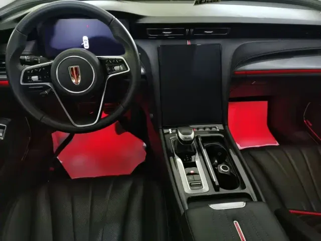 Hongqi H5 — Фото автомобиля 9