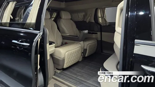 Kia Carnival Generation 4 — Фото автомобиля 17