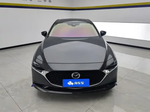 Mazda Axela — Фото автомобиля 2
