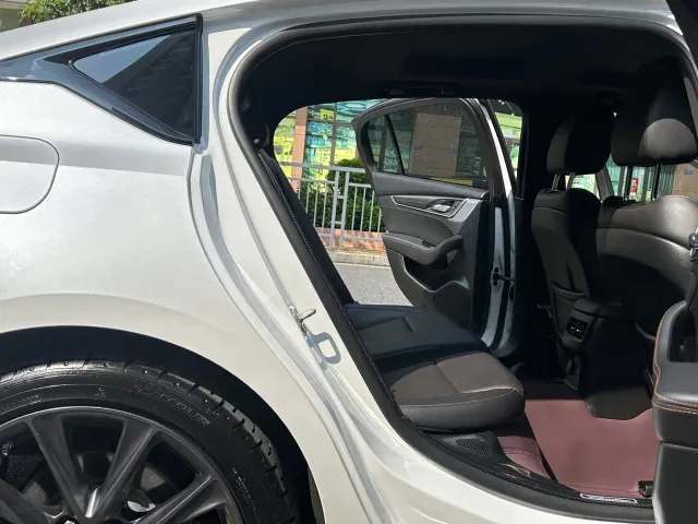 Cadillac CT5 — Фото автомобиля 14