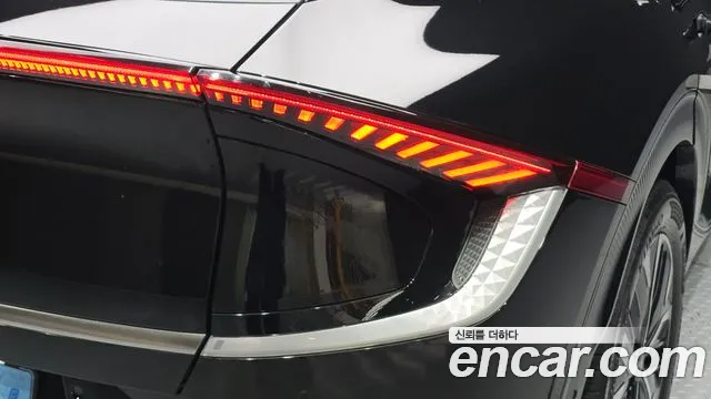 Kia EV6 — Фото автомобиля 22