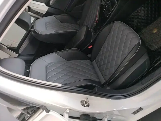 Volkswagen Sagitar — Фото автомобиля 24