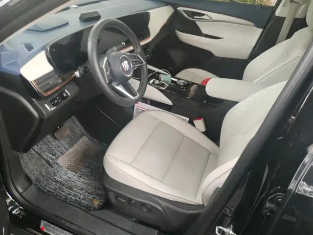 Buick Envision Plus — Фото автомобиля 9