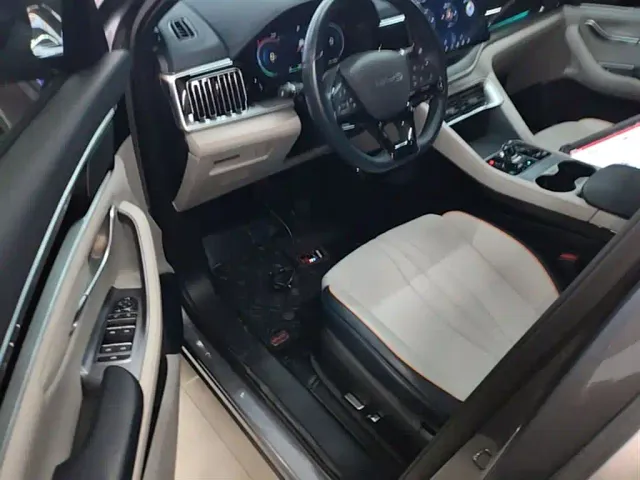 BYD Song PLUS — Фото автомобиля 15
