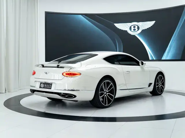 Bentley Continental — Фото автомобиля 4