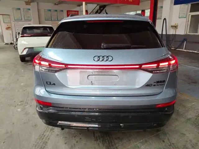 Audi Q4 e-tron — Фото автомобиля 5