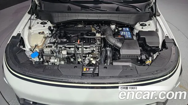 Hyundai Kona Kona (SX2) Бензин 1.6 турбо 2WD — Фото автомобиля 3