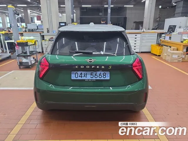 MINI Cooper — Фото автомобиля 3