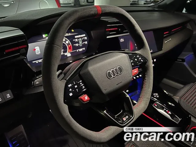 Audi RS3 — Фото автомобиля 10