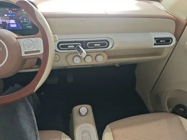 Wuling Hongguang Mini EV — Фото автомобиля 12