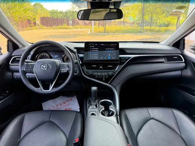 Toyota Camry — Фото автомобиля 7