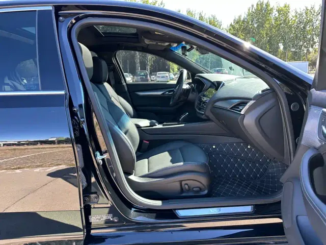 Cadillac CT5 — Фото автомобиля 16