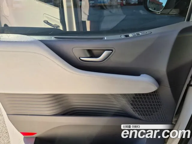 Hyundai Staria — Фото автомобиля 15