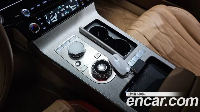 Genesis G80 Бензин 3.5 турбо AWD — Фото автомобиля 9