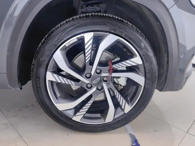Geely Xingyue L — Фото автомобиля 6
