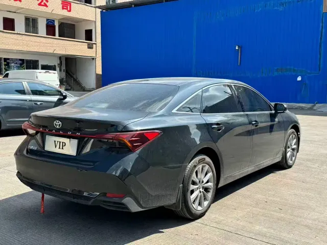Toyota Avalon — Фото автомобиля 5
