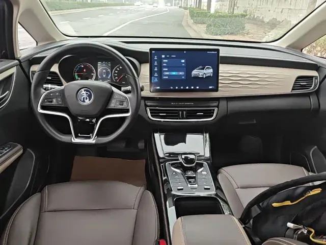BYD Song MAX — Фото автомобиля 9