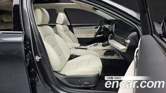 Hyundai Grandeur New — Фото автомобиля 16