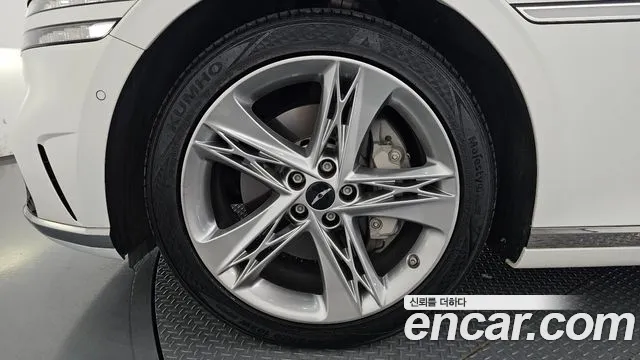 Genesis G90 RS4 — Фото автомобиля 5