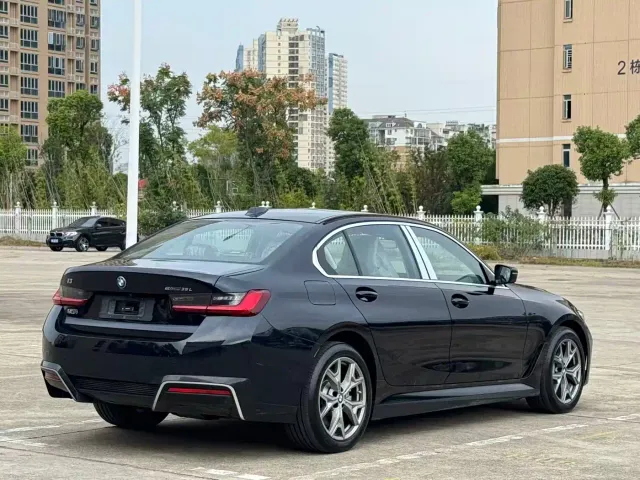 BMW i3 — Фото автомобиля 12