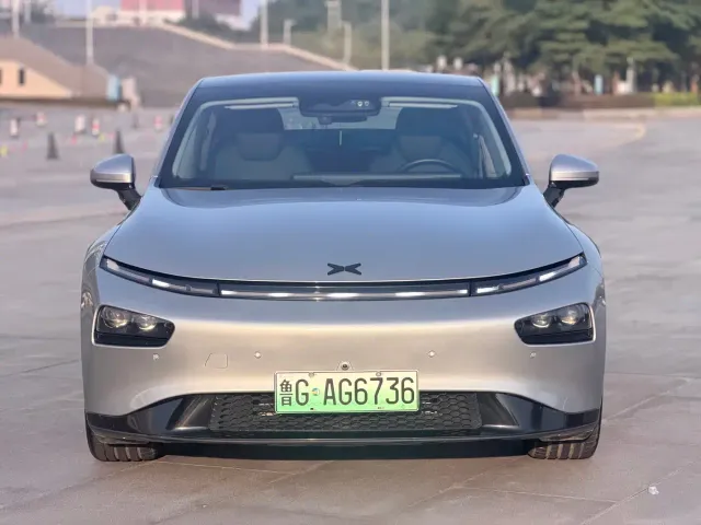 Xpeng P7 — Фото автомобиля 2