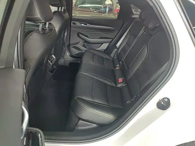 Geely Xingrui — Фото автомобиля 16
