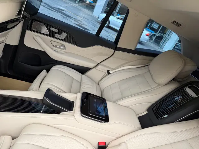 Mercedes-Benz GLS-Class — Фото автомобиля 13