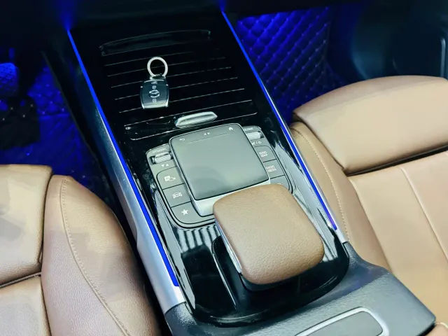Mercedes-Benz GLB-Class — Фото автомобиля 12