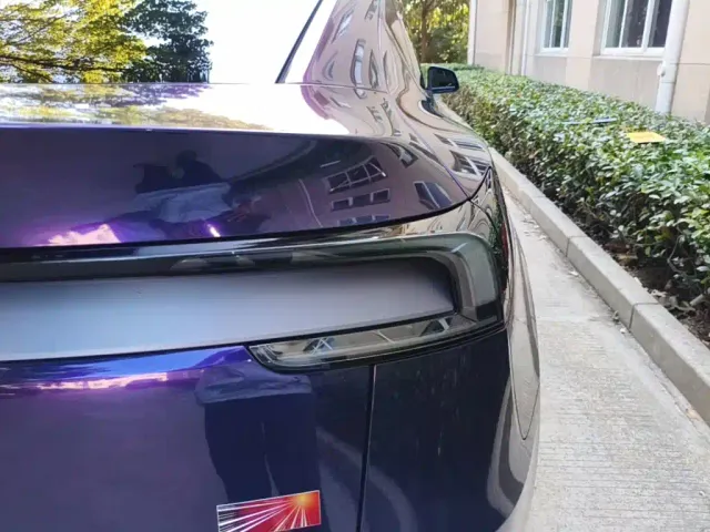 Tesla Model Y — Фото автомобиля 7