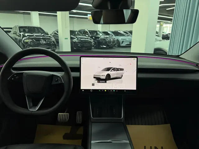 Tesla Model Y — Фото автомобиля 5